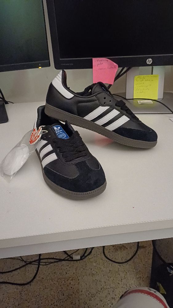 Basket Adidas SAMBA Jamais porté 