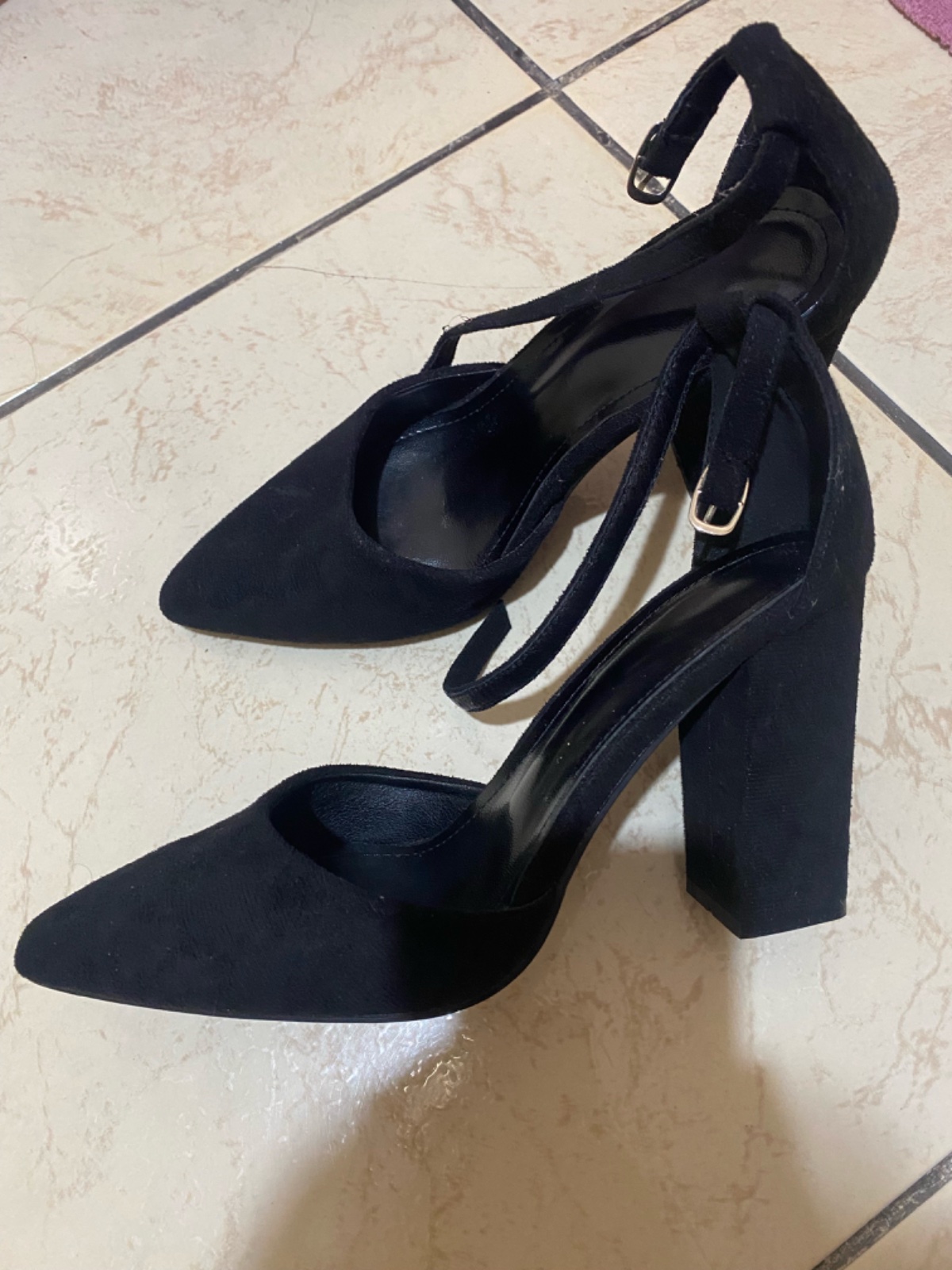 Talon noir daim