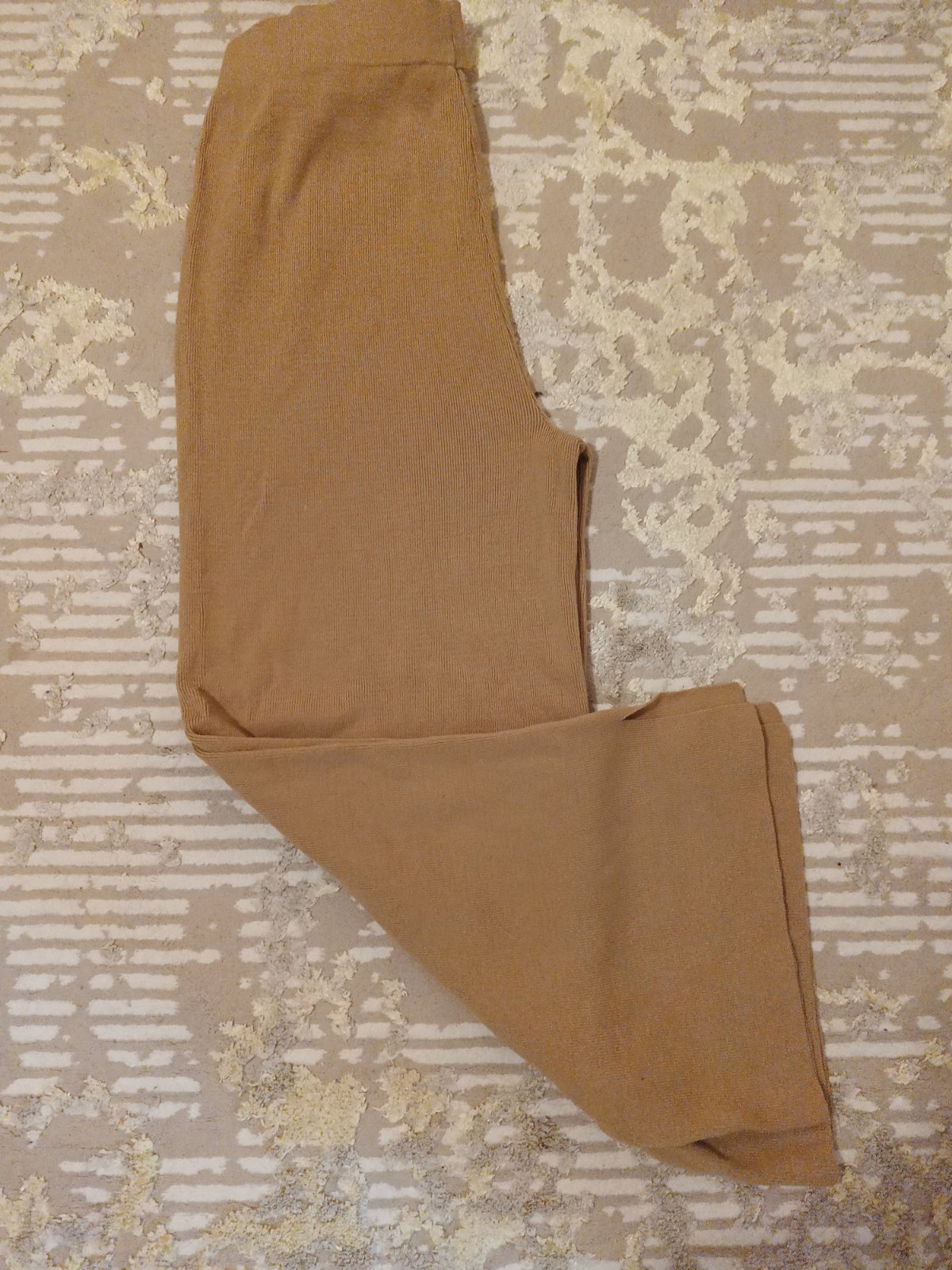 Pantalon laine jamais portée 