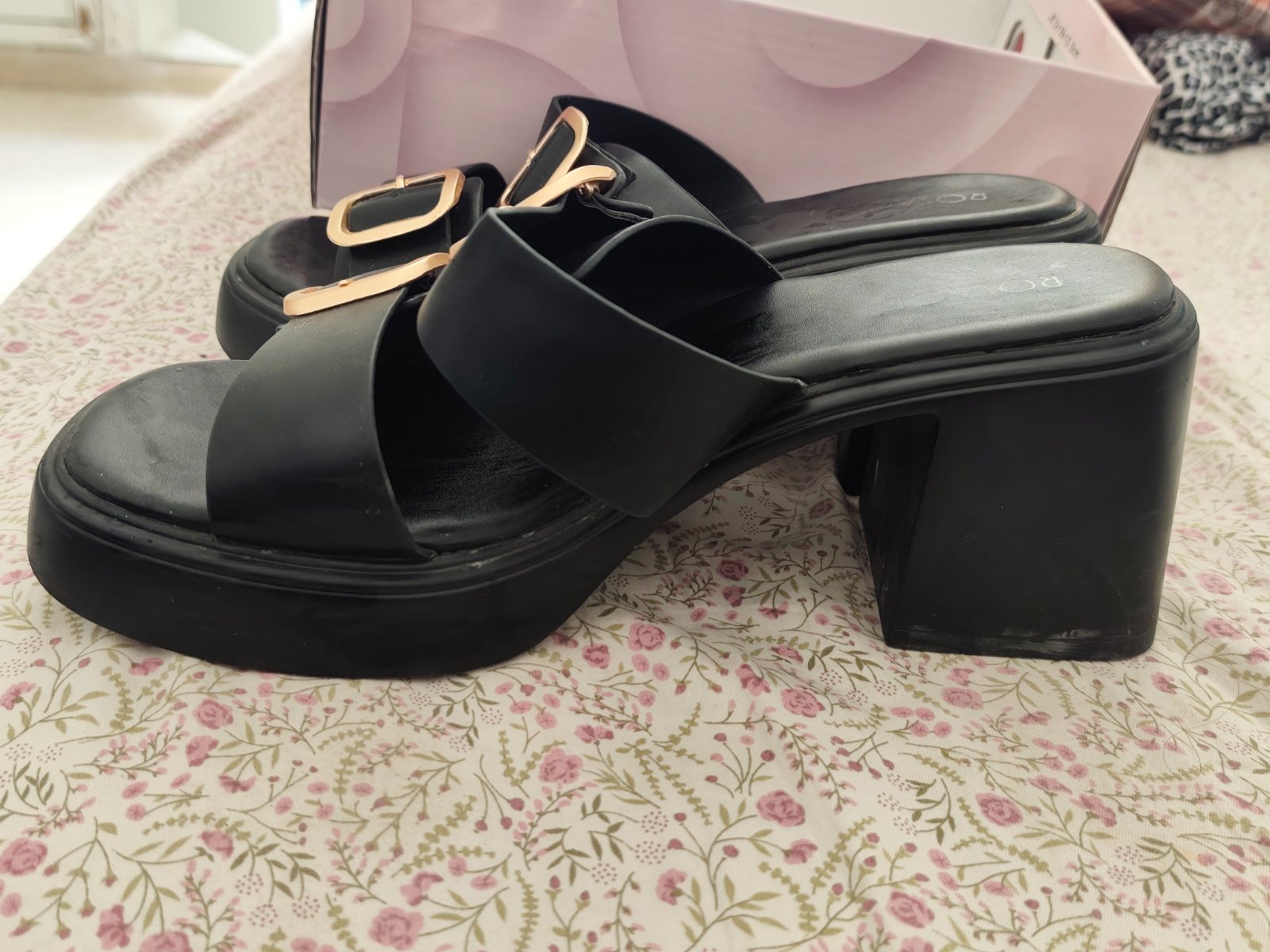 Mule talon noir rosace
