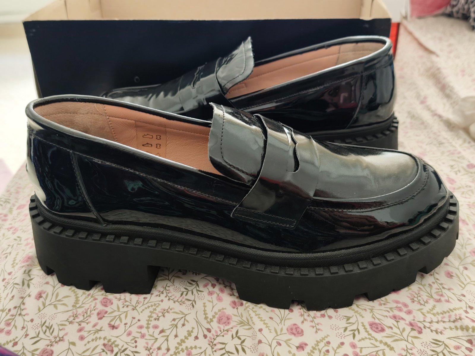 Derbie noir vernis Andrea Bruni