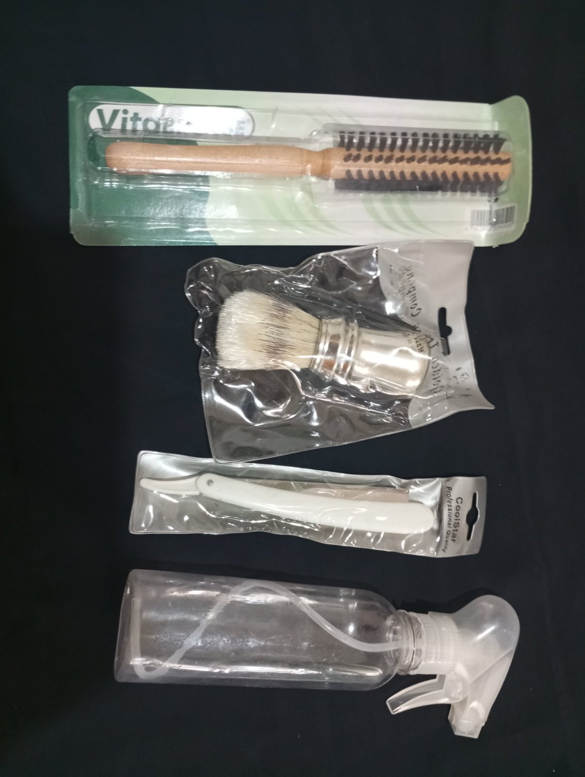 Des Outils de rasage 