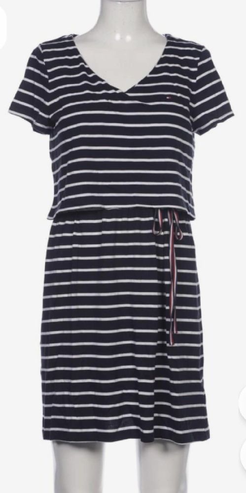 Très jolie robe à rayures tommy hilfiger 