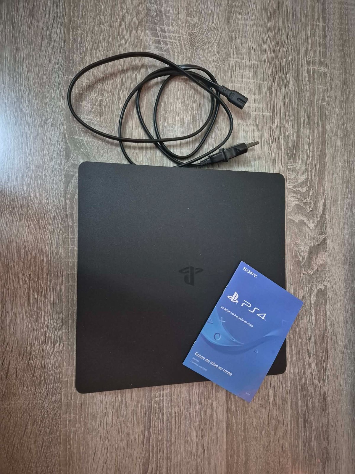 Ps4 en très bonne état 