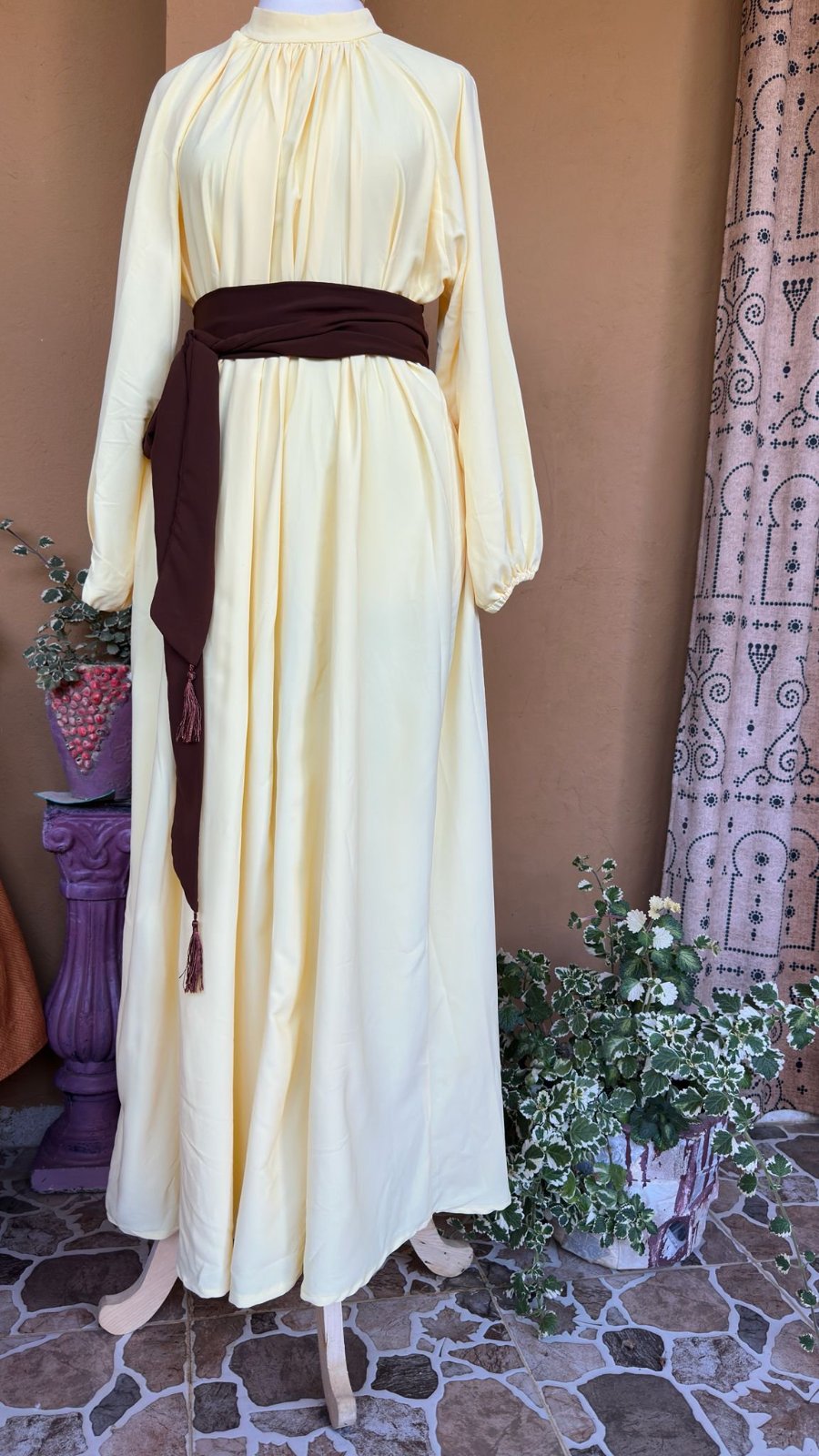 Robe jaune cetron pour voilée 