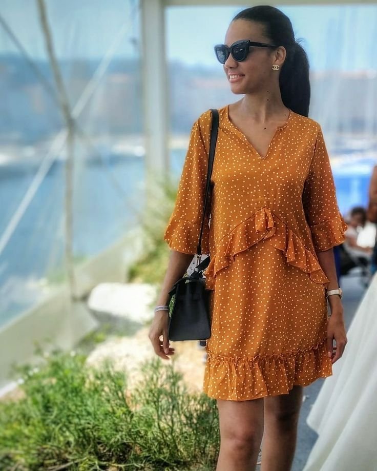 Joli robe jaune to9tel grand taille 