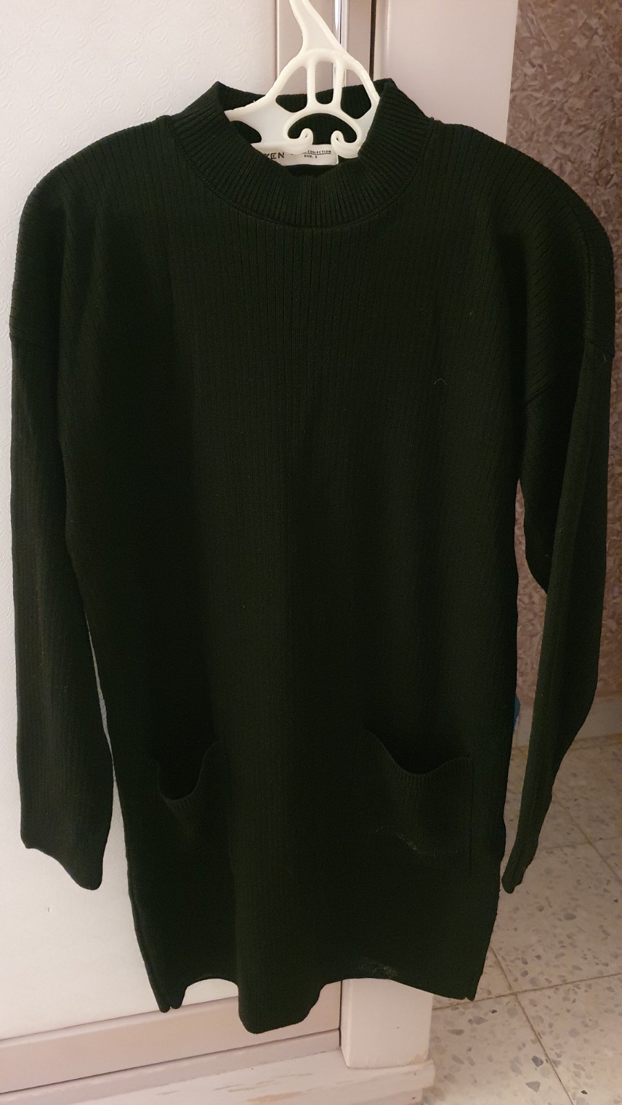 Pull noir