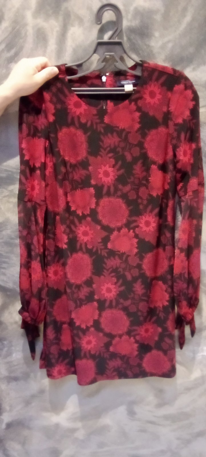 Robe fleurie rouge et noir
