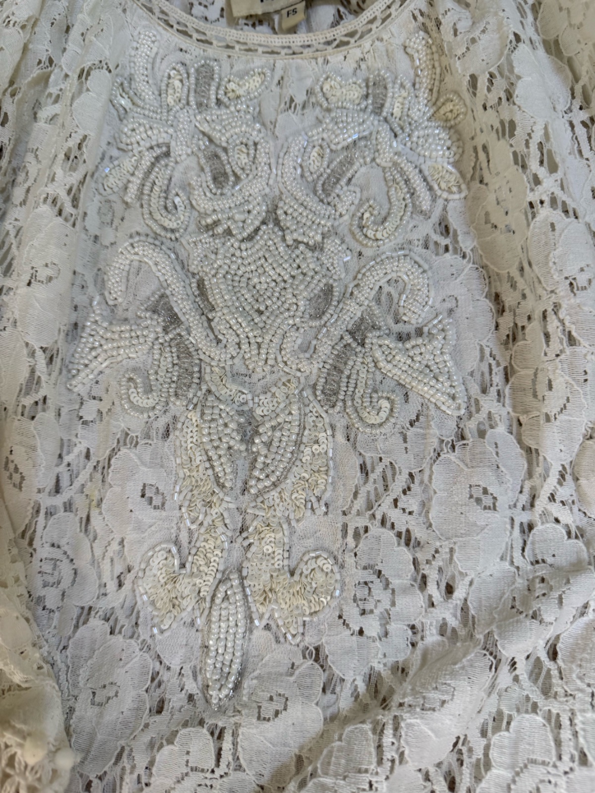    Robe bohème chic brodée