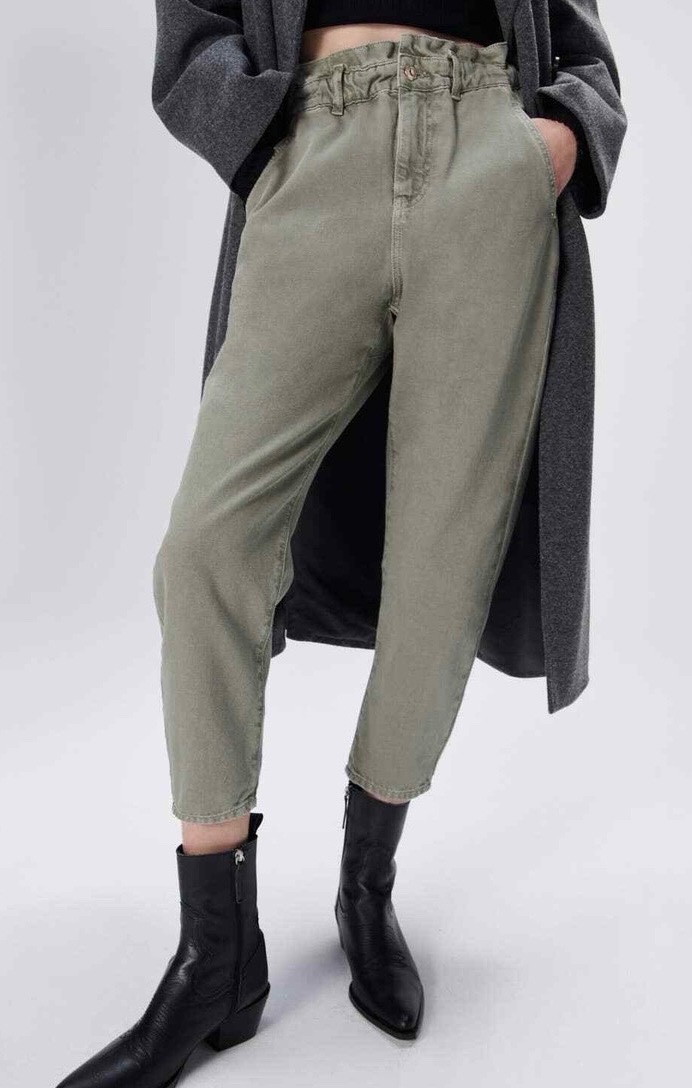 Zara baggy paperbag jeans