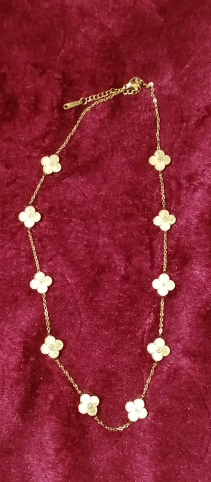 Collier vin cleef
