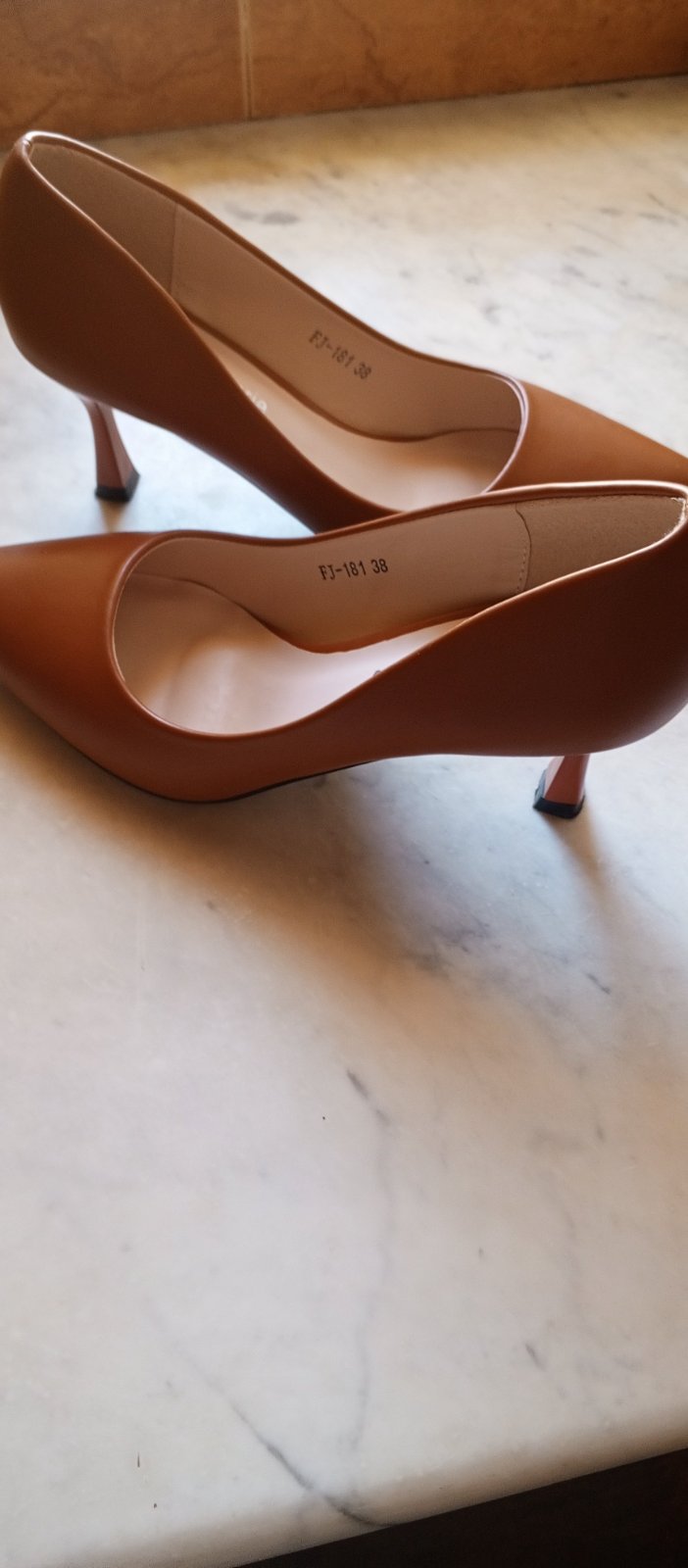 Escarpin camel