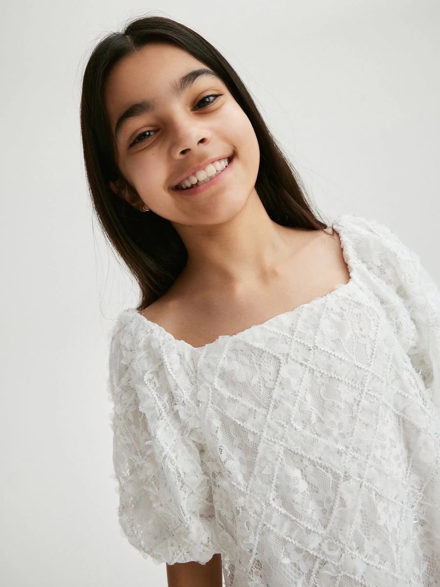 Robe dentelle de la marque Rserved 