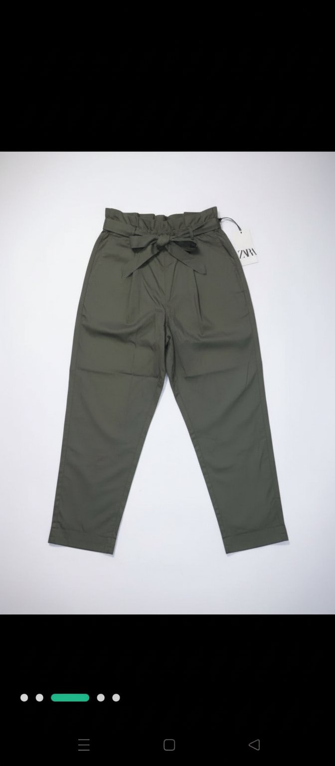 Zara 💚 ticket de taille S passe bien pour un M 