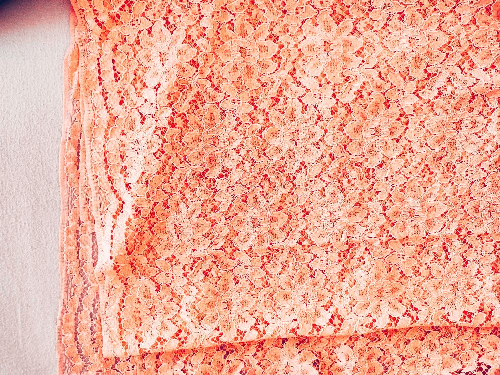 VENTE FLASH ♉1'40 m 🎀Guipure ♉SAUMON ♉ neuf  🇮🇹