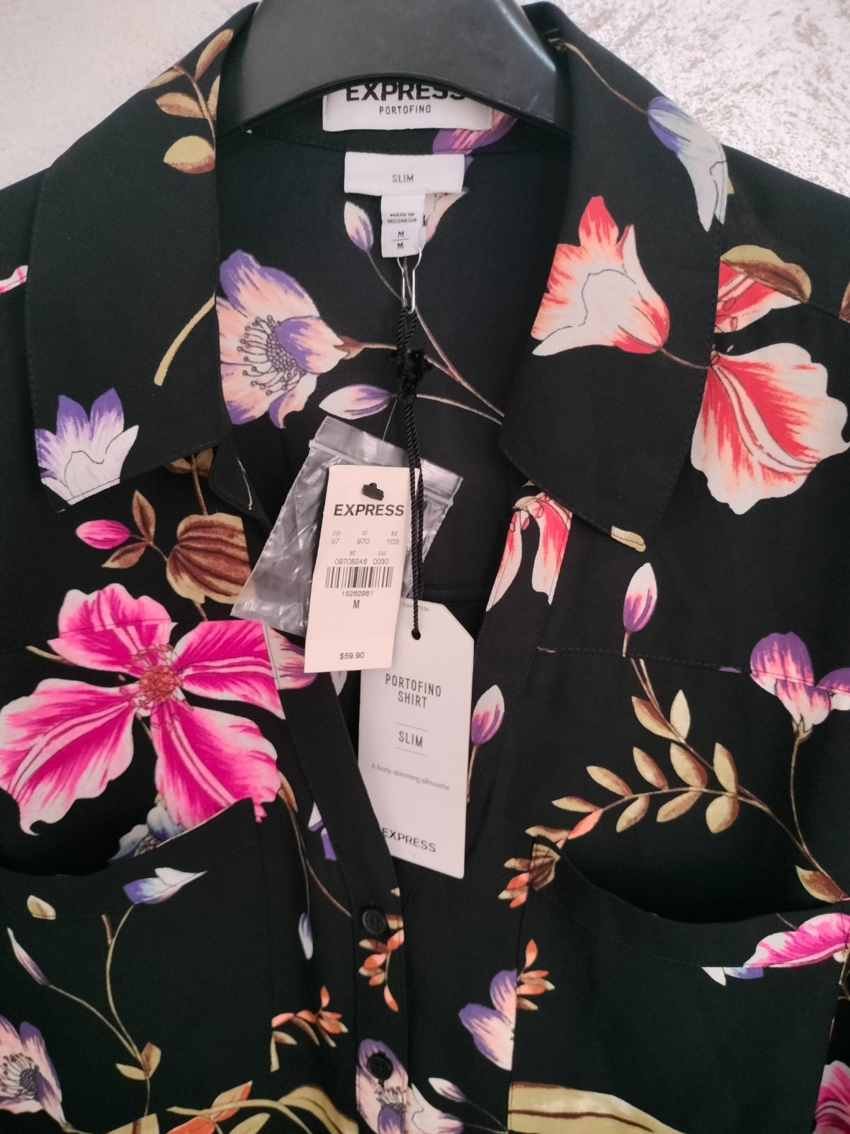 La marque Express  en Crêpe 🌺Chemise neuve avec étiquette _50% 🌸 🌟🌸