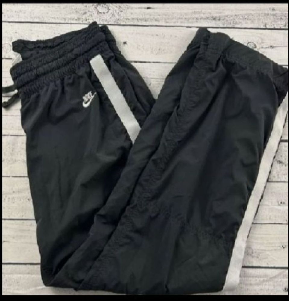 NIKE 💫je vide mon dressing 💫 profitez baisse des prix sur tout le dressing 💫☘️