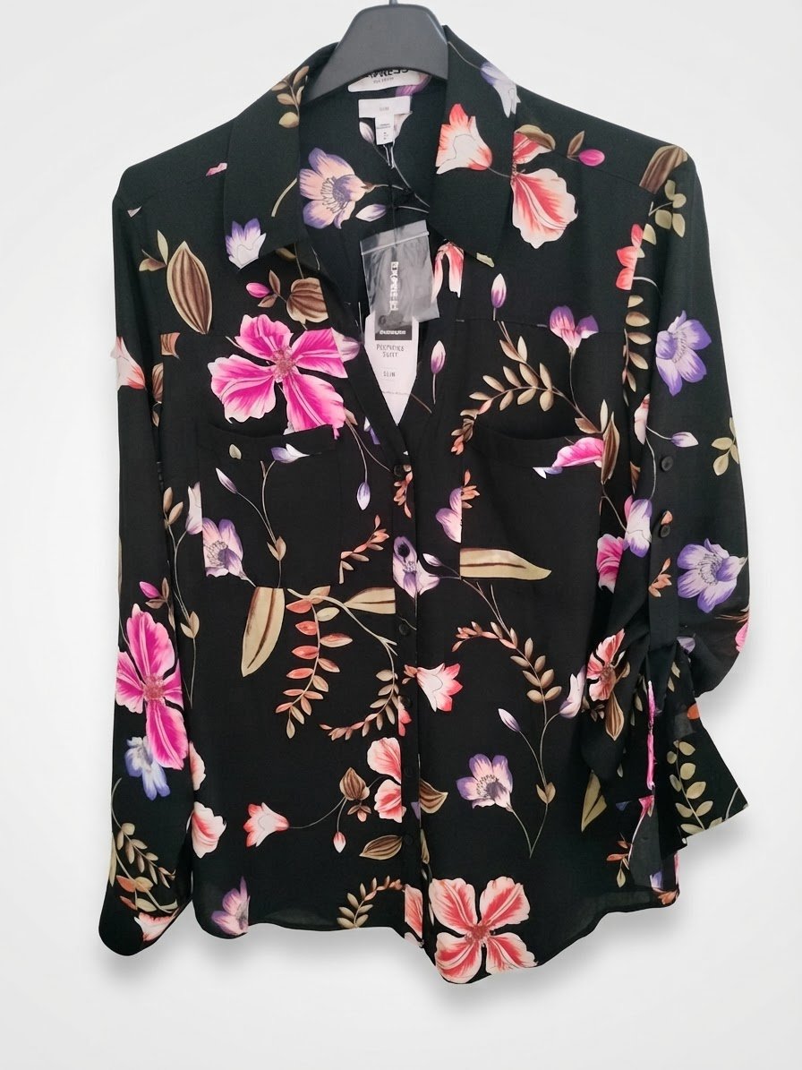 La marque Express  en Crêpe 🌸 neuve avec étiquette _50% 🌸 🌟🌸