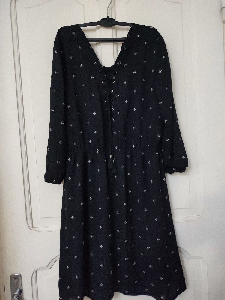 Robe classe noire 