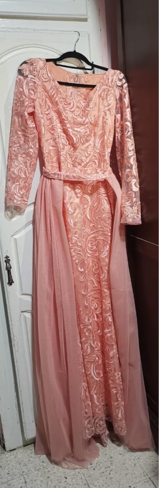 Robe en geppure saumon