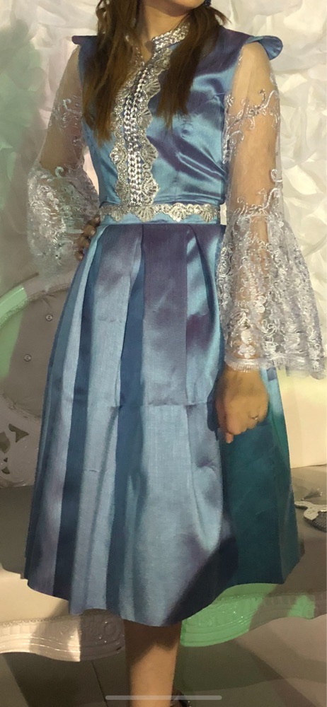 Tenue traditionnelle en shantung bleu 