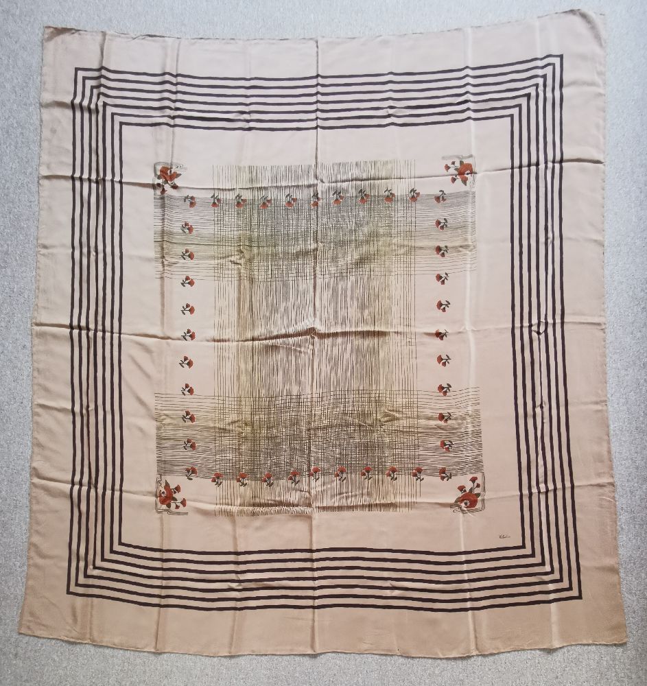 Foulard Valentino en soie 135/130