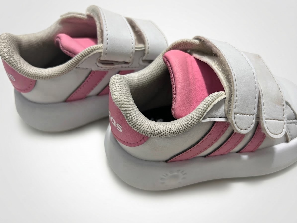 Adidas bubble comfy p22