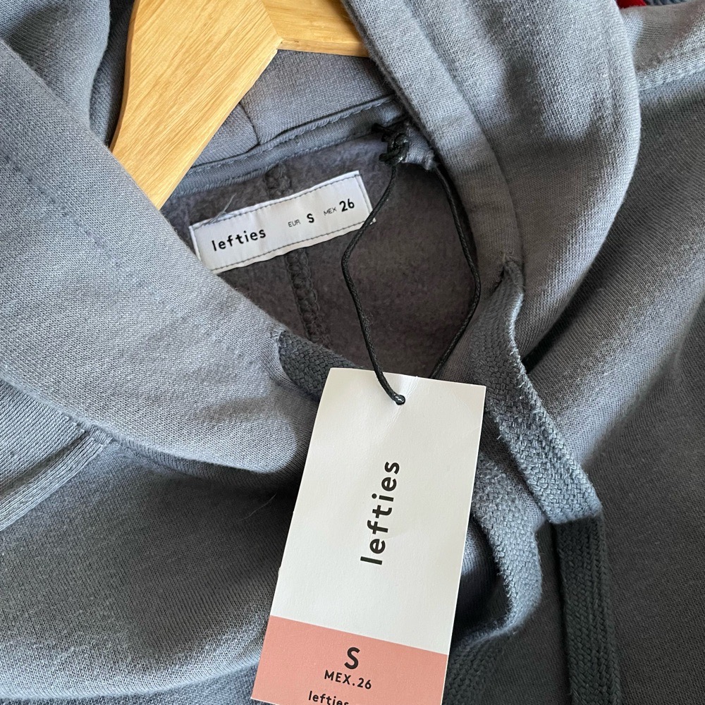 Capuche gris