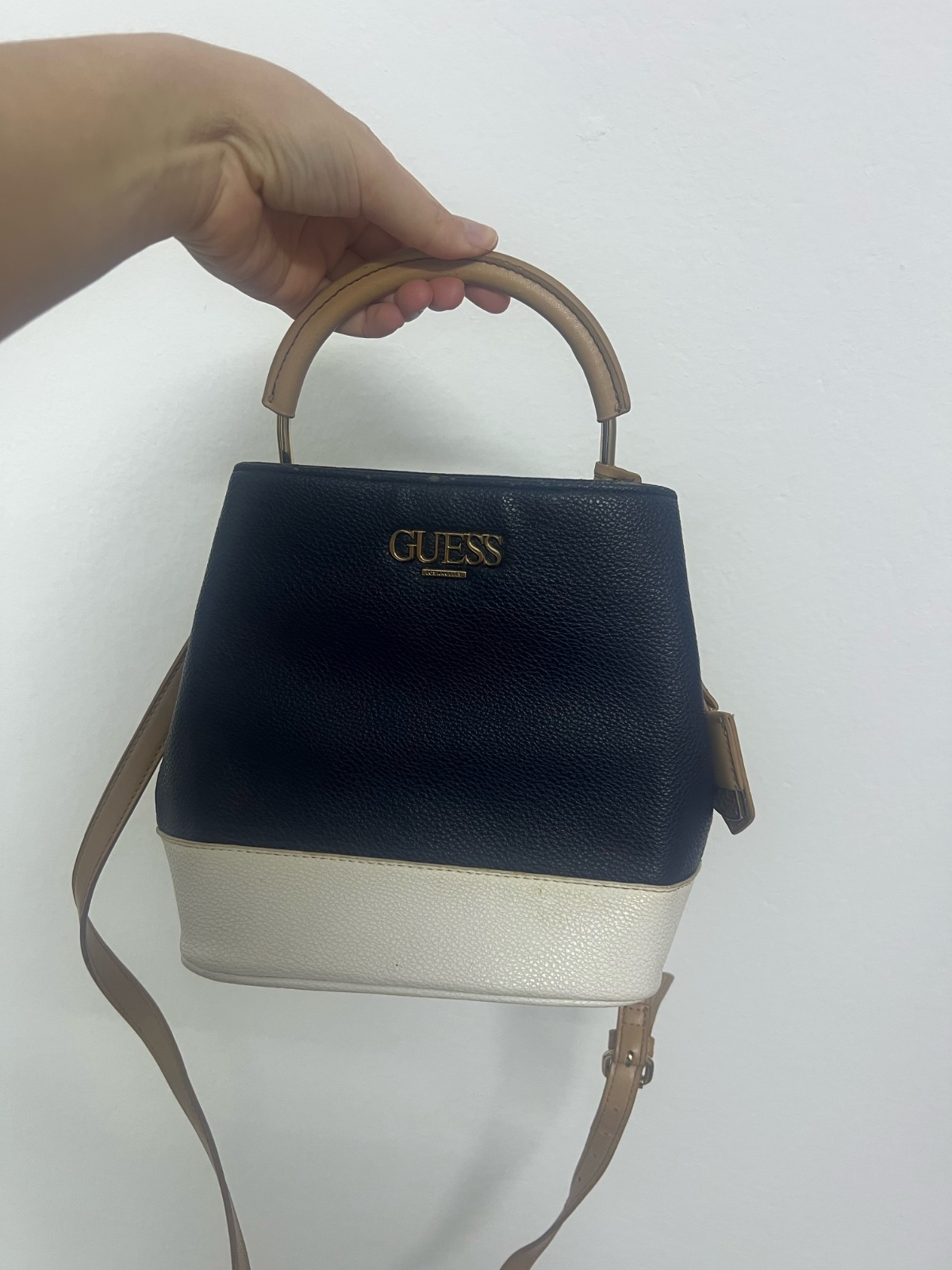 Sac a mains guess