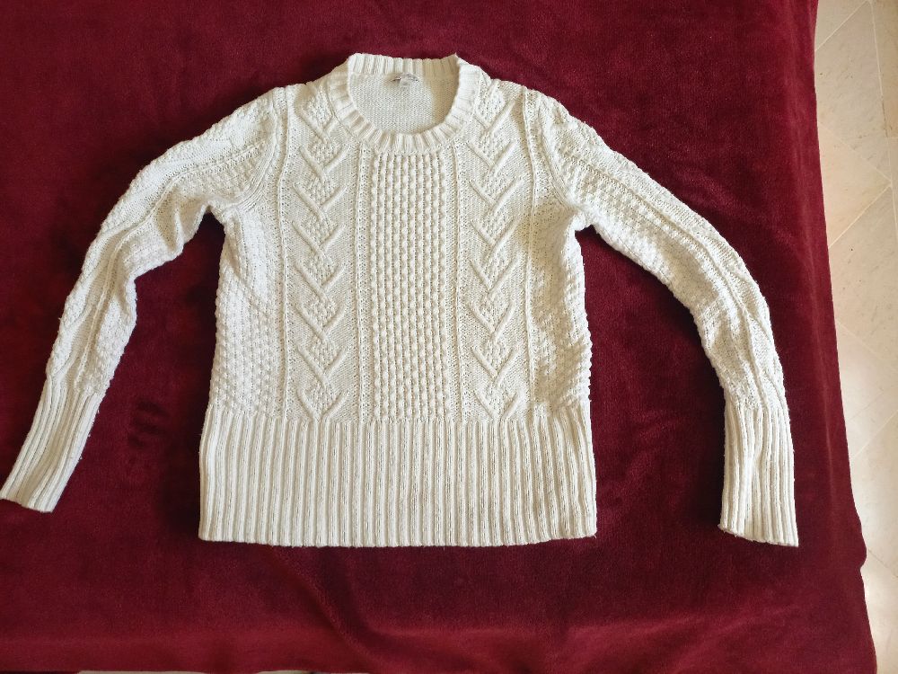Pull-over blanc en maille blanche de la marque GAP. 