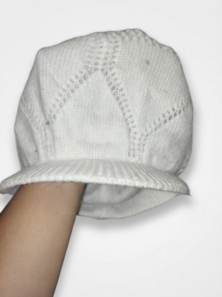 Bonnet-casquette  en angora doux,