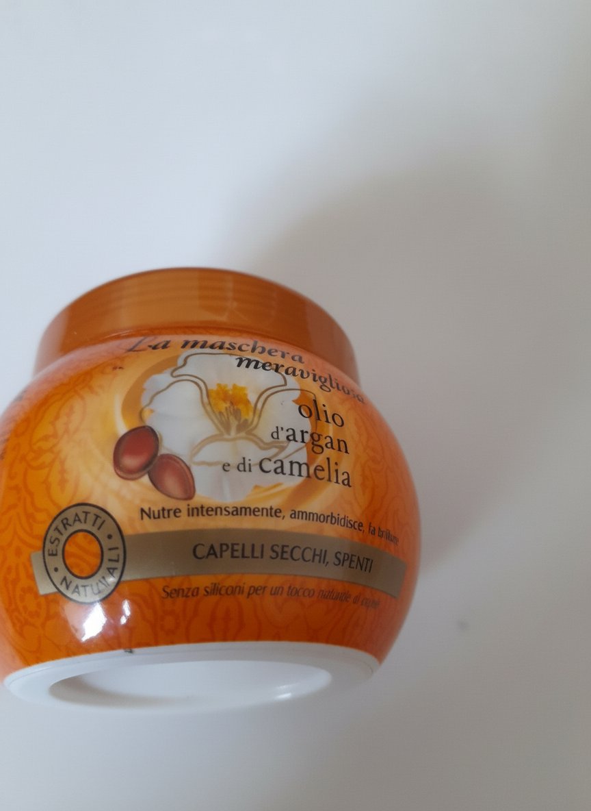 Masque pour cheveux importé  de l'italie 