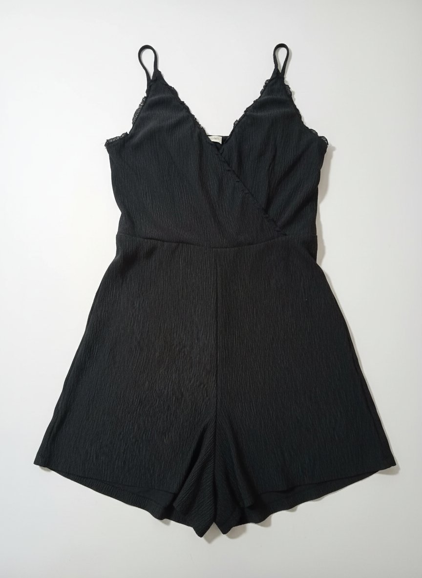 Combi short bershka taille XS