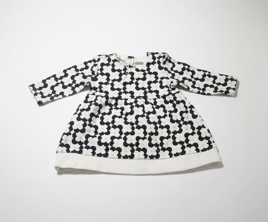Robe chicoo jamais portée taille  6 mois