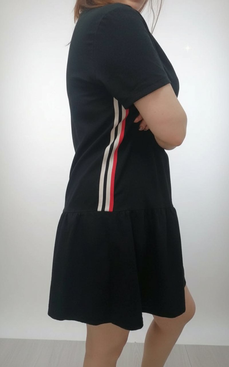 Robe noire jamais portée taille 42.44