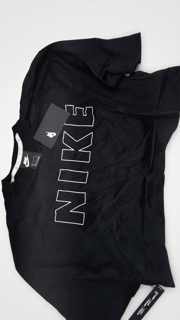 T_chirts nike nouveau avec les tickets tous les taille dispo