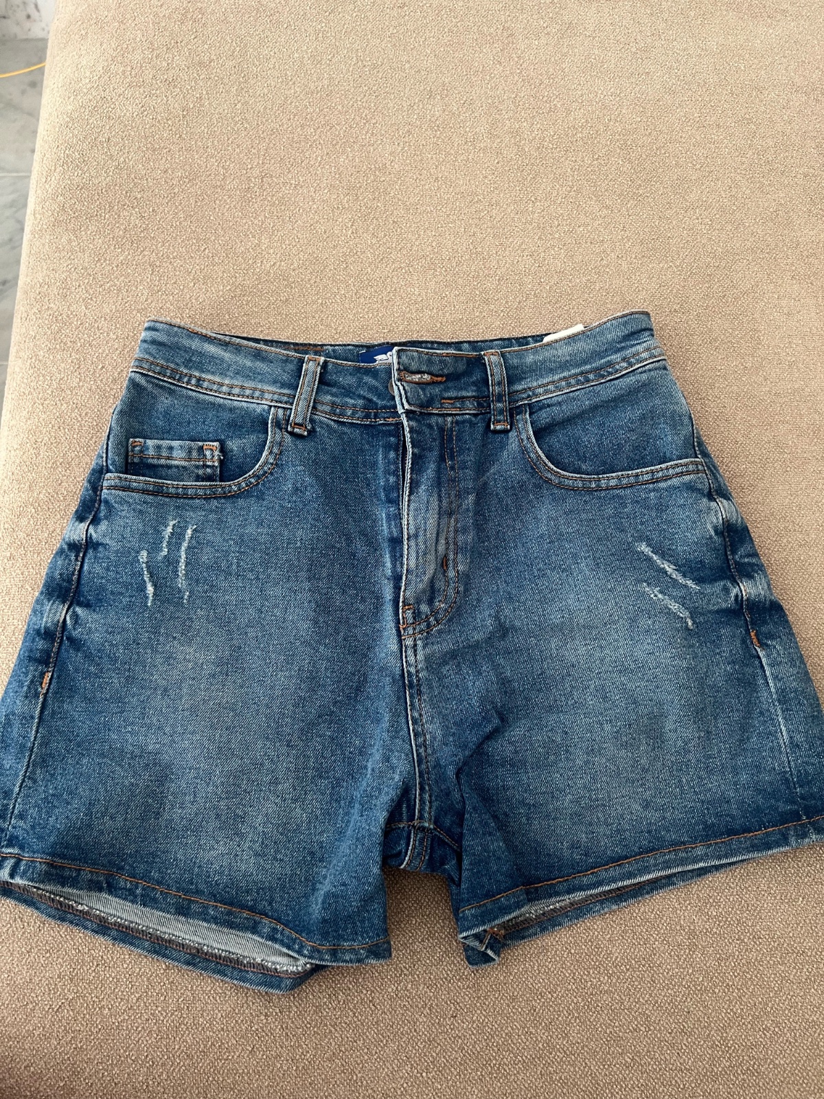 Short djean 