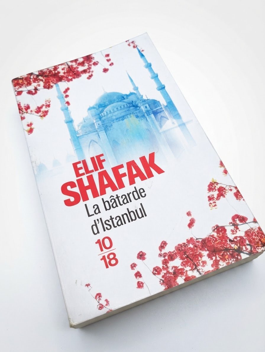 Livre de poche Elif Shafak