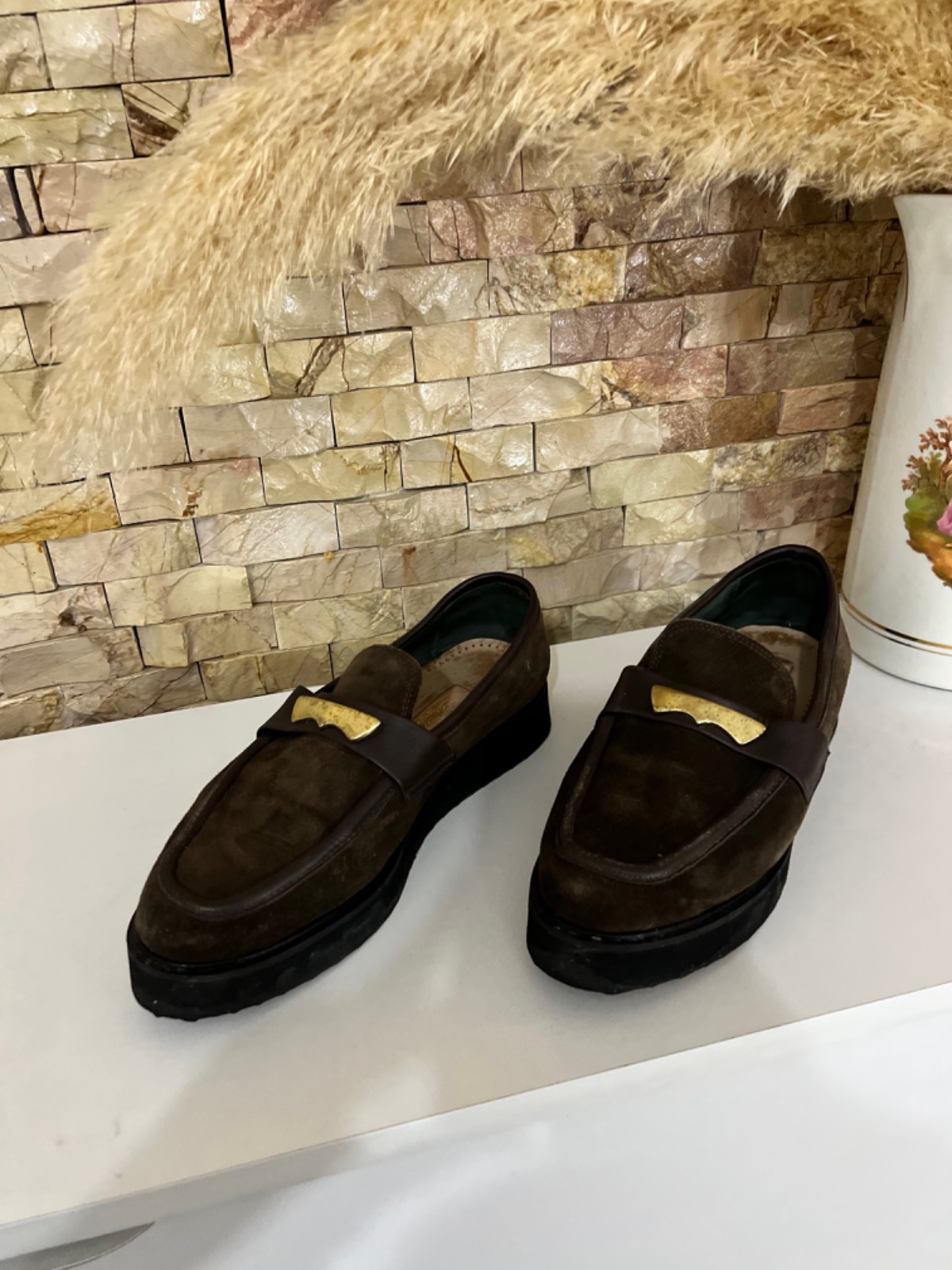 Des mocassins marron