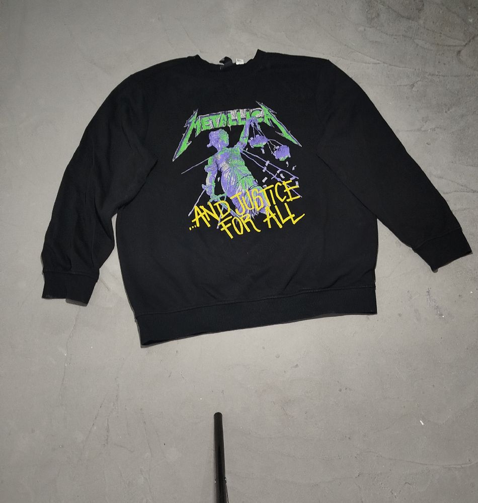 Pull H&M bl design 