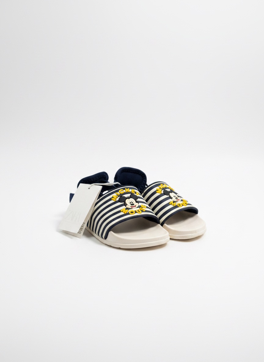 Mule zara pour garçon pointure 27