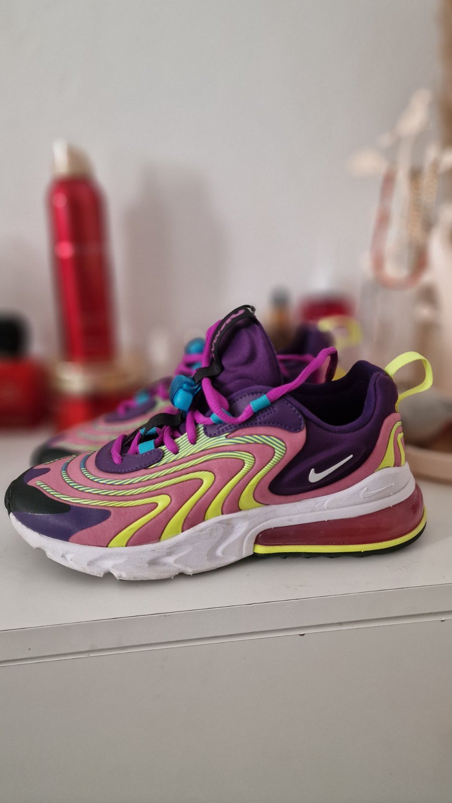 Baskets  Nike  air max 270 react Eng pour femme