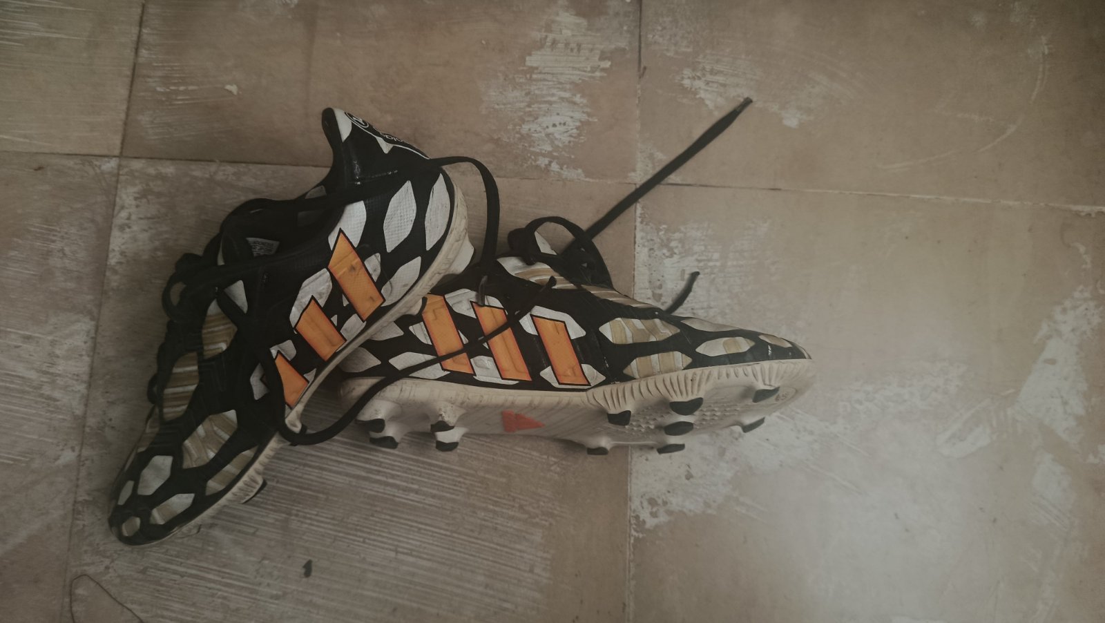 Crampon Adidas Predator Instinct FG World Cup