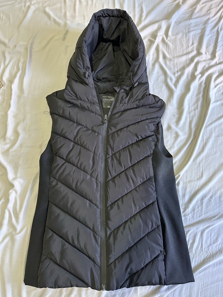 Doudoune sans manche de la marque chikorée 🖤🖤