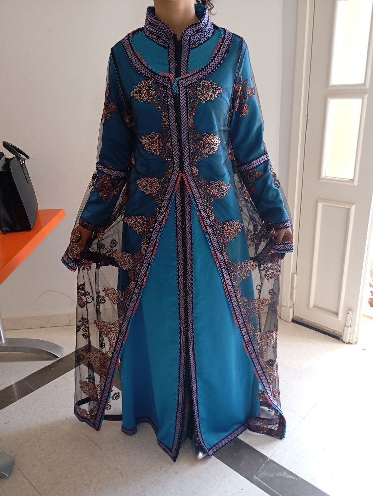 koftan magherbi matrouz jamais porté 