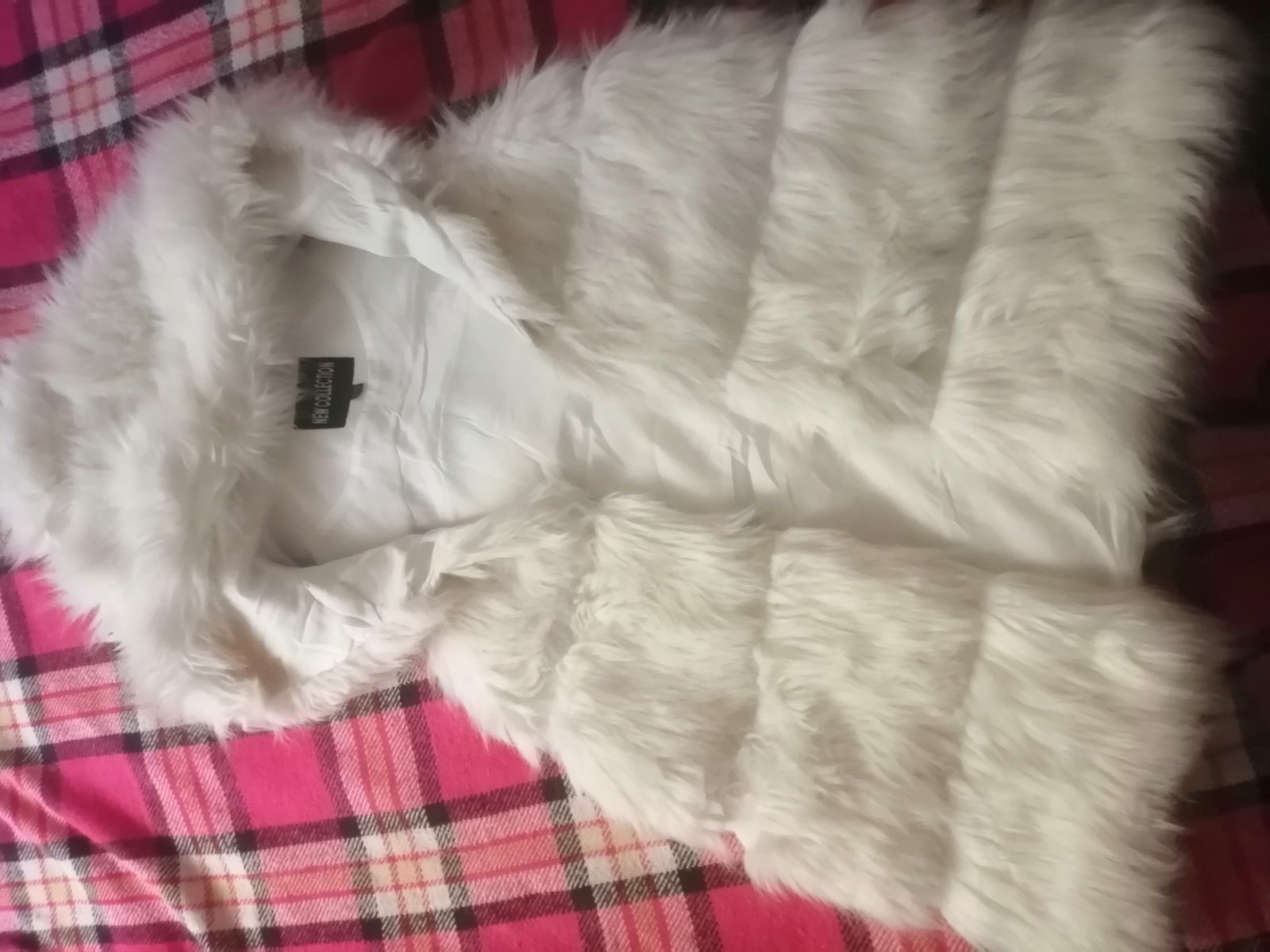 Gilet blanc fausse fourrure 