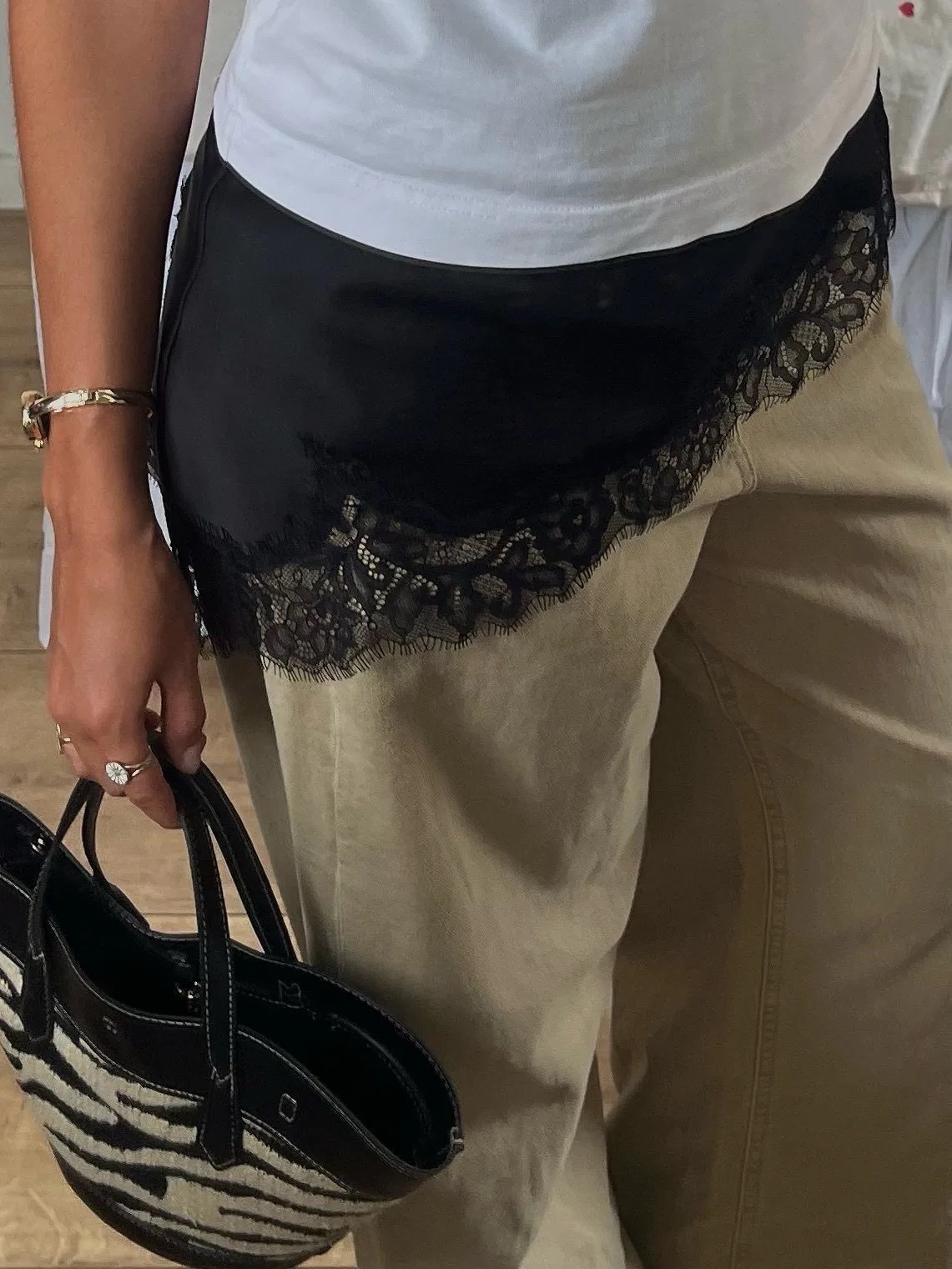 Pareo en dentelle (Black lace scarf) accessoire