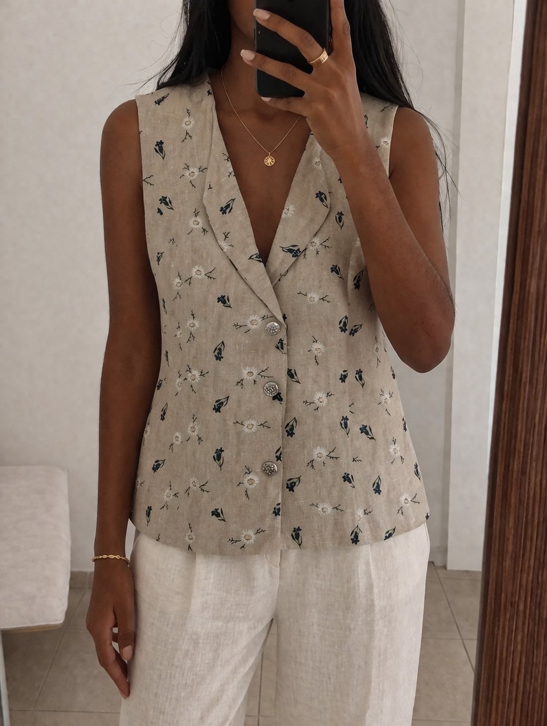 Jacket fleuri sans manches 