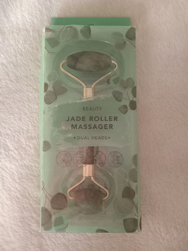 jade roller
