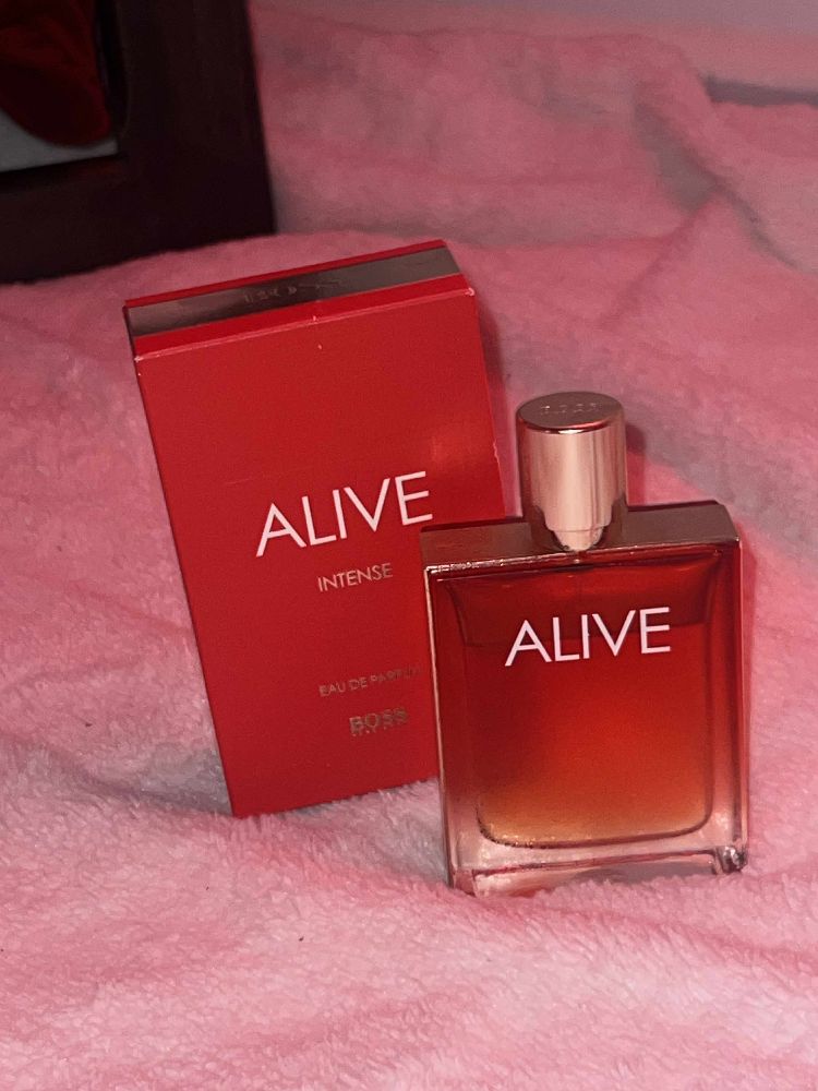 Parfum hugo boss alive intense 